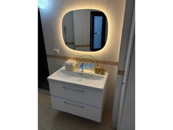 Durres, jepet me qera apartament 1+1 Kati 2, 70 m² 400 € (Stacioni Trenit)