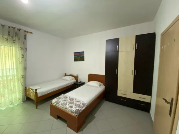 Tirane, jepet me qera garsonier Kati 3, 40 m² 350 € (Rruga e Durrësit)