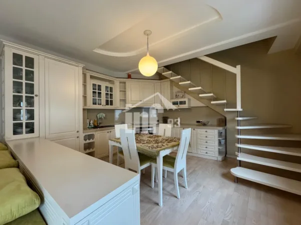 Tirane, shitet apartament duplex 2+1 , 120 m² 270.000 € (TEK LIQENI I THATË)