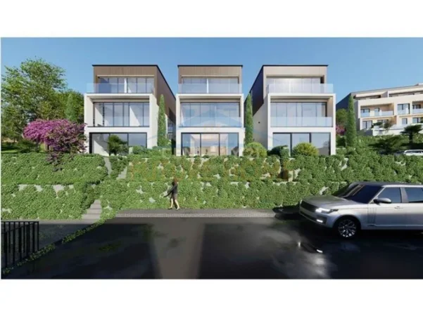 Tirane, shitet Vile 2 Katshe Kati 1, 460 m² 550.000 € (Liqeni i Farkes)