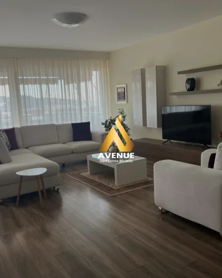 Tirane, jepet me qera apartament 2+1 Kati 2, 100 m² 1.500 € (Rezidenca Long Hill)