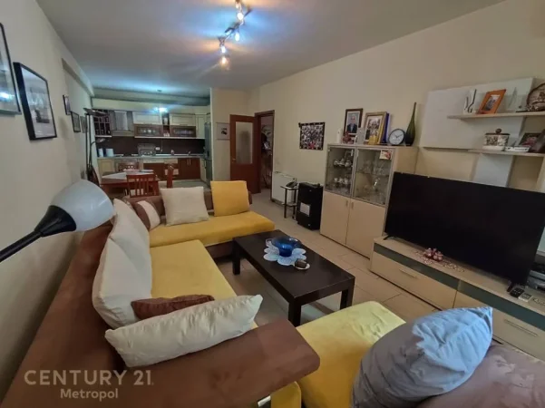 Tirane, shitet apartament 2+1 Kati 6, 116 m² 265.000 € (Komuna e Parisit)