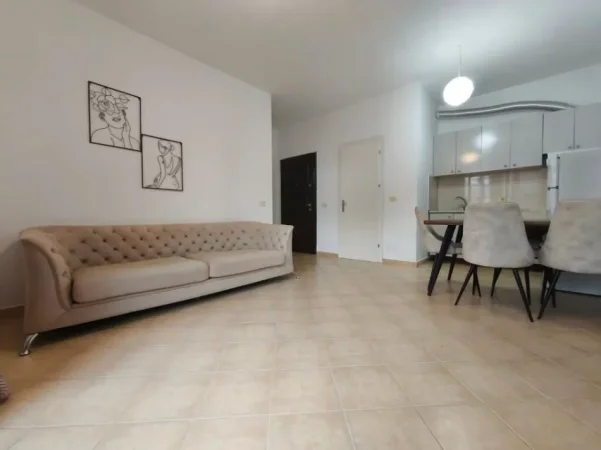 Tirane, jepet me qera Apartament 1+1 Kati 4, Mobiluar, Çmimi 35.000 Leke te Reja, ne FRESK-Tiranë
