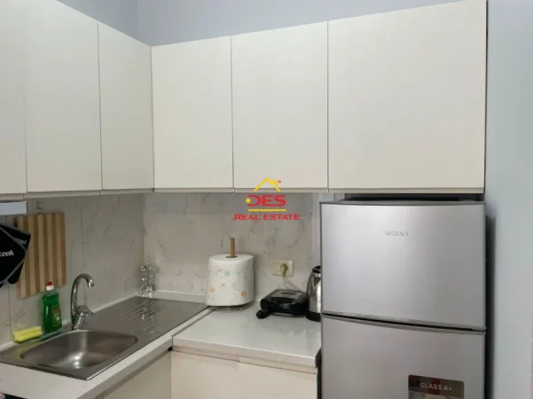 Vlore, shitet apartament 2+1+Ballkon Kati 1, 75 m² 139.000 € (Rruga Aleksandër Moisiu)