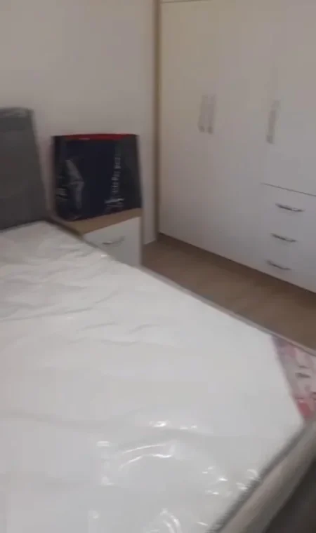 Tirane, jepet me qera apartament 1+1 Kati 2, 68 m² 450 € (Yzberisht)