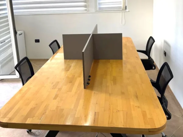 Tirane, jepet me qera zyre Kati 2, 156 m² 25.000 € (Sheshi Willson)