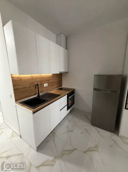 Tirane, jepet me qera garsonier Kati 3, 40 m² 420 € (LAPRAKE)