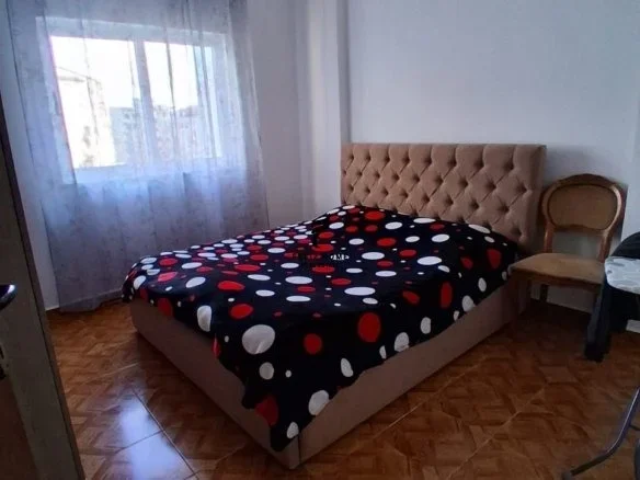 Tirane, jepet me qera apartament 2+1 Kati 4, 97 m² 500 € (DON BOSKO)