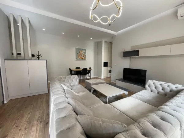 Tirane, jepet me qera apartament 1+1 Kati 3, 70 m² 800 € (Delijorgji)