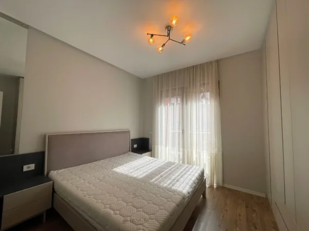 Tirane, jepet me qera apartament 1+1 Kati 3, 70 m² 800 € (Delijorgji)