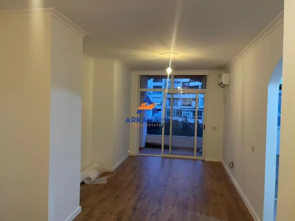 Tirane, shitet apartament 2+1+Ballkon Kati 3, 90 m² 145.000 € 