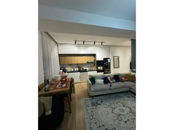 Tirane, shitet apartament 2+1 Kati 8, 94 m² 175.000 € (Mangalem 21, Ali Demi)
