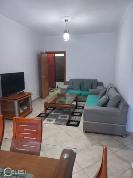 Tirane, jepet me qera apartament 1+1+Ballkon Kati 4, 71 m² 500 € (IRFAN TOMINI)