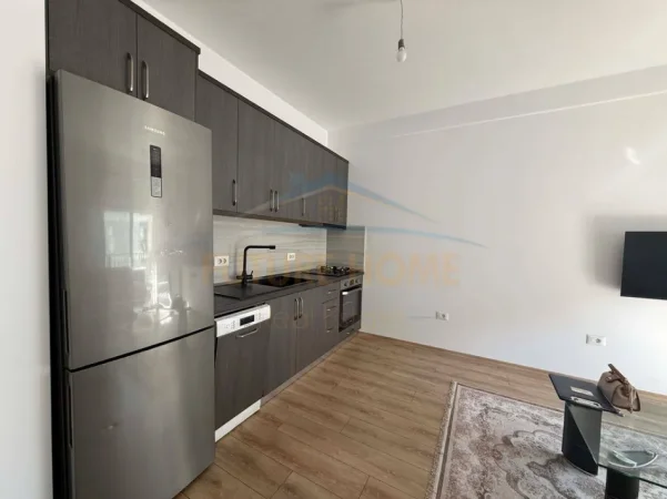 Tirane, jepet me qera apartament 1+1 Kati 6, 52 m² 420 € 