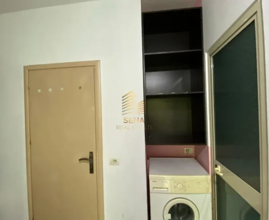 Tirane, jepet me qera apartament 1+1 Kati 3, 35 m² 350 € (Rruga e Durresit)