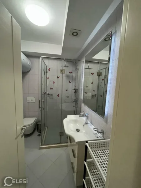 Tirane, jepet me qera apartament 2+1+Aneks+Ballkon Kati 2, 130 m² 1.500 € (LONG HILL REZIDENCE TEG)