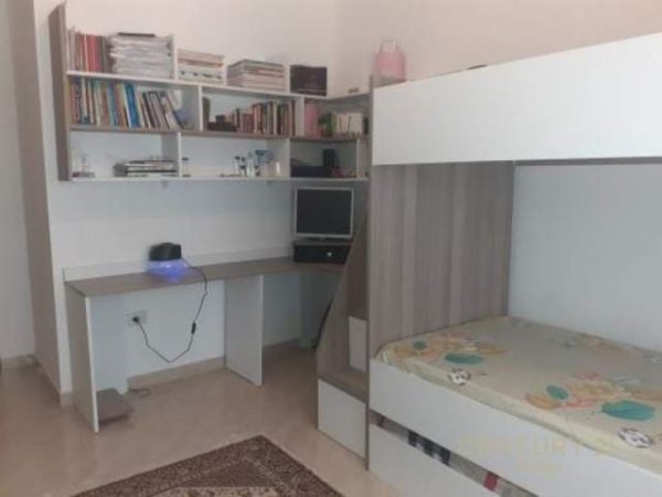 Tirane, shitet apartament 2+1 Kati 2, 87 m² 95.000 Euro (Astir)