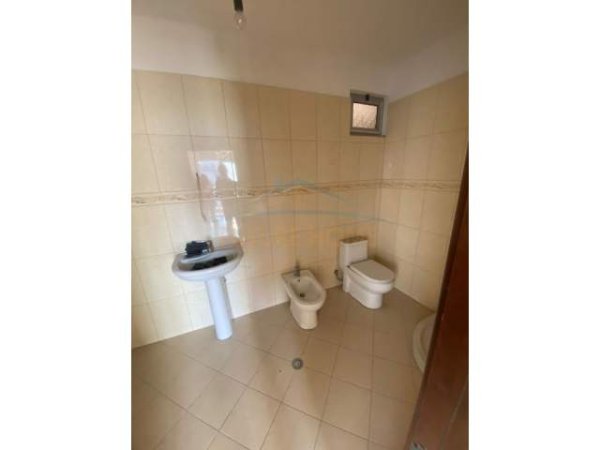 Tirane, shitet apartament Kati 7, 140 m² 190.000 Euro (Rruga e Dibres)