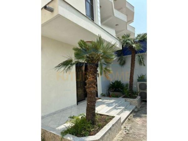 Tirane, jepet me qera ambjent biznesi Kati 0, 750 m² 7.000 Euro (Rruga Teodor Keko)