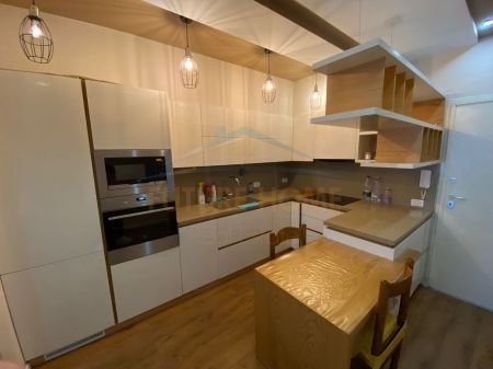 Tirane, jepet me qera apartament Kati 3, 69 m² 750 Euro (Zogu i Zi)