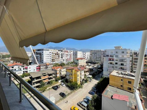Tirane, shitet apartament Kati 7, 84 m² 85.000 Euro (Unaza e Re)