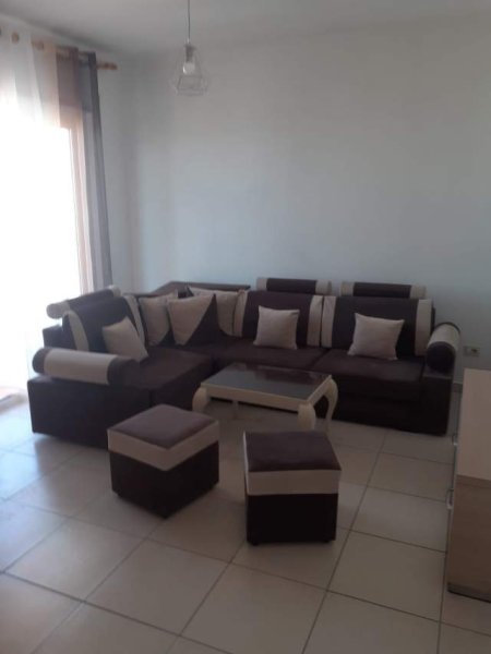 Tirane, jepet me qera apartament 1+1+BLK Kati 9, 66 m² 450 Euro (Rruga Kadri Kerciku)
