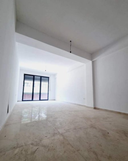 Tirane, shes apartament 3+1 150 m² 192.000 Euro (Rezidenca Kodra e Diellit 1, zgjerimi)