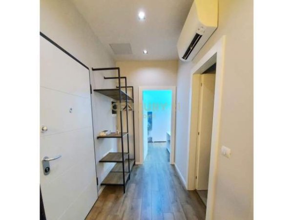 Tirane, jepet me qera zyre Kati 4, 82 m² 1.100 Euro (Rruga e Elbasanit)