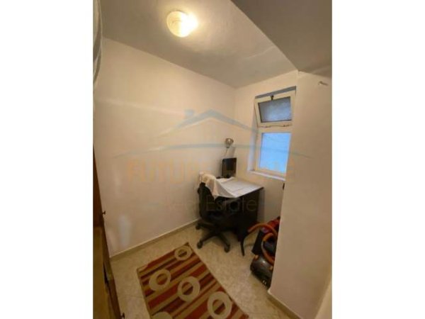 Tirane, jepet me qera apartament 1+1+BLK Kati 0, 400 Euro (mine peza)