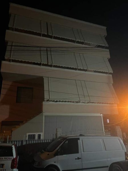 Tirane, jepet me qera ambjent biznesi Kati 0, 200 m² 700 Euro (Tregu Ushqimor)