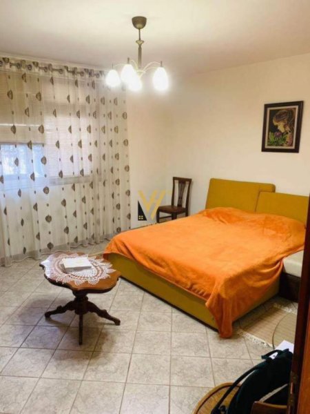 Tirane, jepet me qera Vile 2 Katshe Kati 0, 350 m² 1.300 Euro (RRUGA KONGRESI I MANASTIRIT)