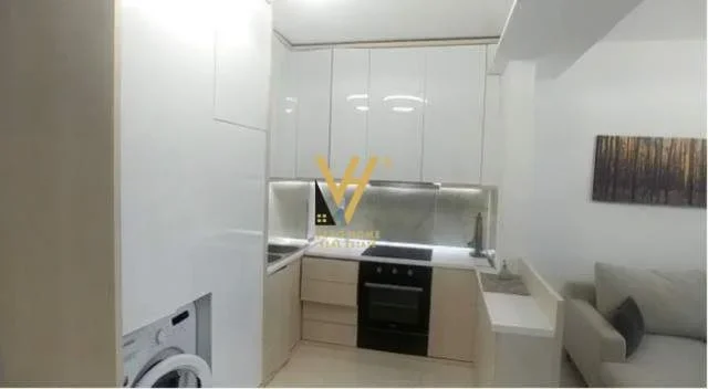 Tirane, jepet me qera apartament 2+1 Kati 6, 94 m² 900 Euro (blloku)