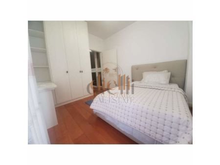 Tirane, shitet apartament 3+1+BLK Kati 4, 134 m² 300.000 Euro (Liqeni i Tiranes)