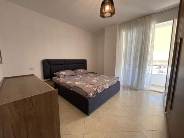 Tirane, shitet apartament Kati 7, 84 m² 85.000 Euro (Unaza e Re)