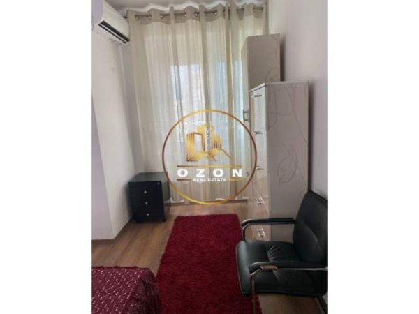 Tirane, jepet me qera apartament 2+1+A+BLK Kati 8, 93 m² 550 Euro (ISH PARKU I AUTOBUSAVE)