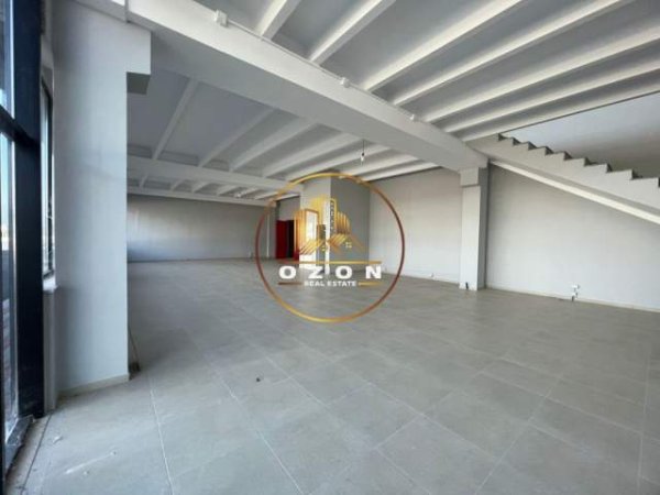 Tirane, jepet me qera magazine Kati 0, 1.800 m² 7.200 Euro (KASHAR)