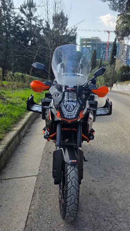Tirane, shes Tourer KTM 1190 Adventure 2016 ABS , gri metalizato 31.000 km 11.000 €