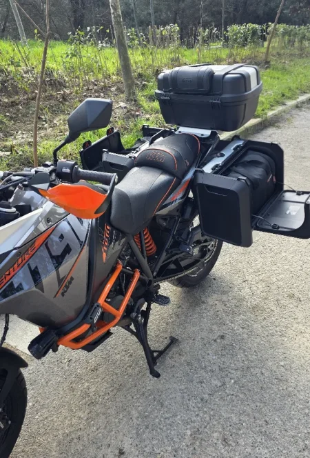 Tirane, shes Tourer KTM 1190 Adventure 2016 ABS , gri metalizato 31.000 km 11.000 €