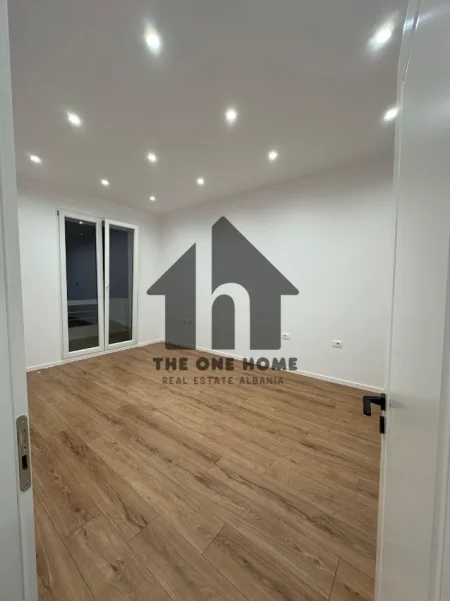 Tirane, shitet apartament 1+1+Ballkon Kati 3, 53 m² 155.000 € (21-Dhjetori)