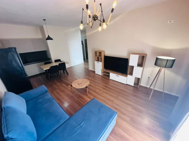 Tirane, jepet me qera apartament 2+1+Ballkon Kati 6, 90 m² 600 € 