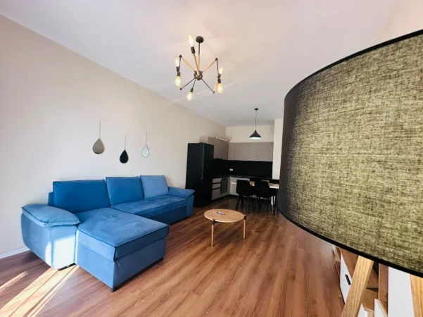 Tirane, jepet me qera apartament 2+1+Ballkon Kati 6, 90 m² 600 € 