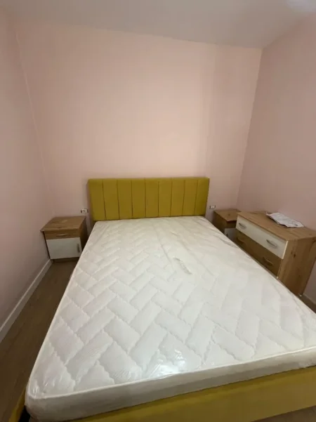 Shqiperi, jepet me qera apartament 1+1 , 50 m² 400 € (Concordi)