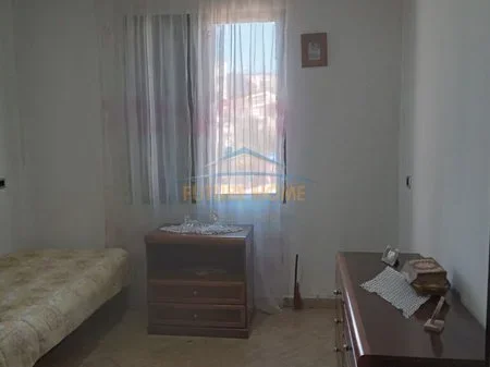 Qera, Apartament 3+1, Ali Demi, Tiranë. AREA65800