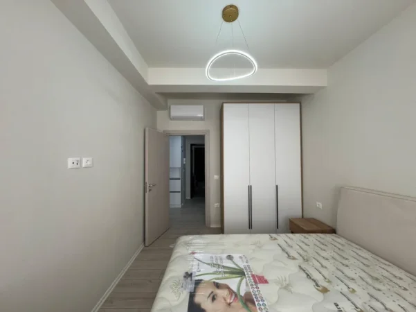 Tirane, jepet me qera apartament 2+1+Ballkon Kati 7, 100 m² 750 € (River Residence)pranë Ish Fushes e Aviacionit