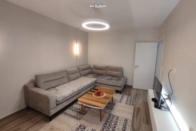 Tirane, jepet me qera apartament 1+1 Kati 2, 65 m² 700 € (21 dhjetori)