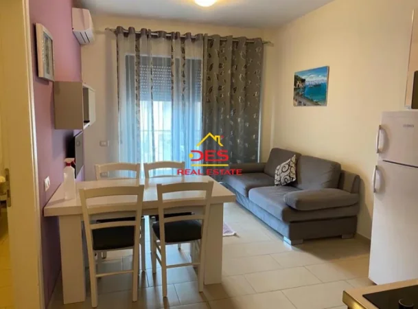 Vlore, shitet apartament 2+1+Ballkon Kati 4, 80 m² 155.000 € (Rruga Aleksandër Moisiu)