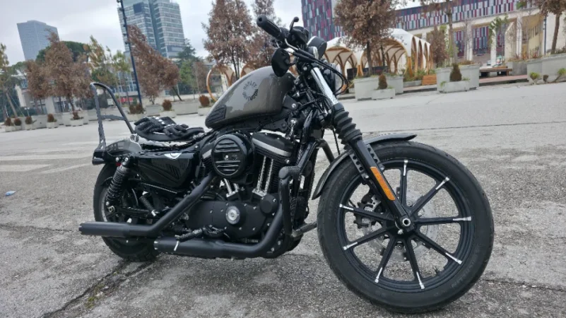Tirane, shes Harley Davidson Sportster 883 , gri e erret 11.000 km 1 €