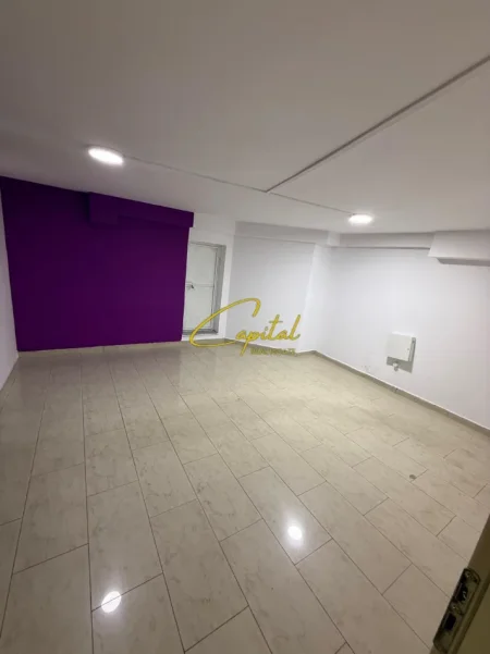 Tirane, shitet ambjent biznesi Kati 1, 147 m² 530.000 € (RRUGA E ELBASANIT)