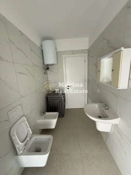 Tirane, jepet me qera apartament 1+1 Kati 2, 65 m² 550 € (Don Bosko)
