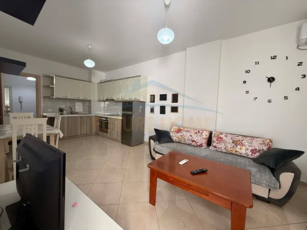 Tirane, jepet me qera apartament 1+1 Kati 4, 70 m² 420 € (Astir)